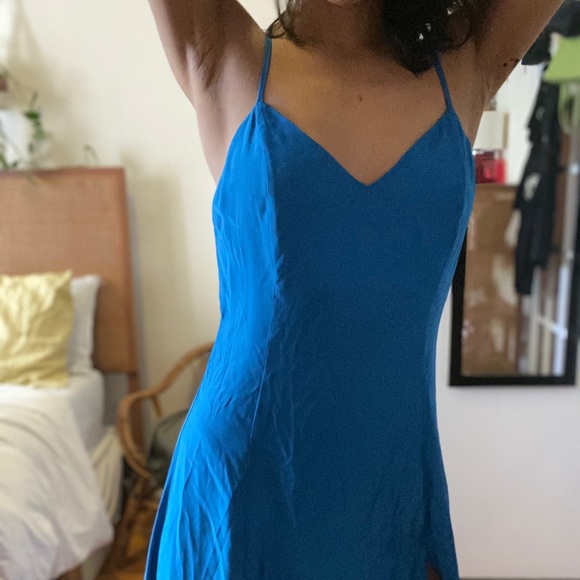 100% Silk Amanda Uprichard Channing Gown - Picture 4 of 8